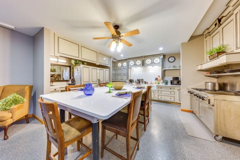 Tonganoxie Vacation Rental | 5BR | 5BA | Step-Free Access | 2,500 Sq Ft