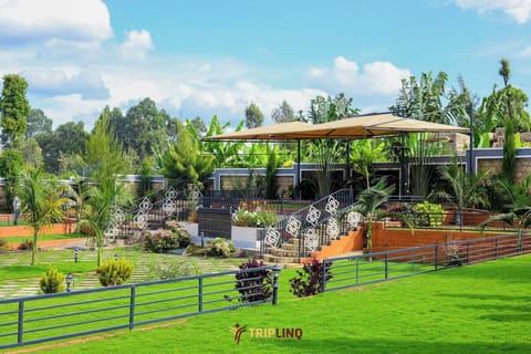 Standard Double Room, Non Smoking, Annex Building | Garden view