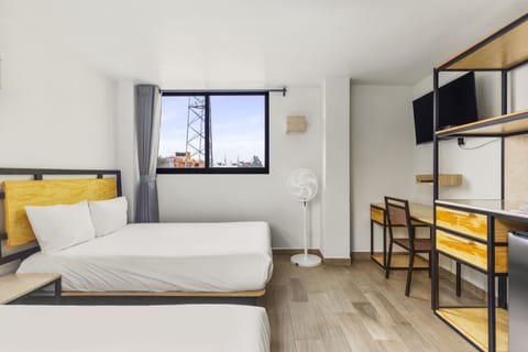 Family Suite | 1 bedroom, hypo-allergenic bedding, memory foam beds, minibar