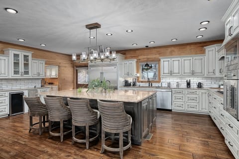 Large well stocked kitchen