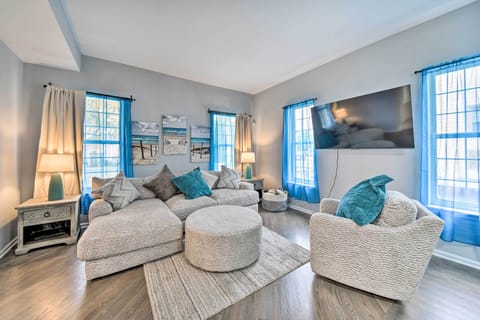Norfolk Vacation Rental | 3BR | 3BA | Stairs Required | 1,625 Sq Ft