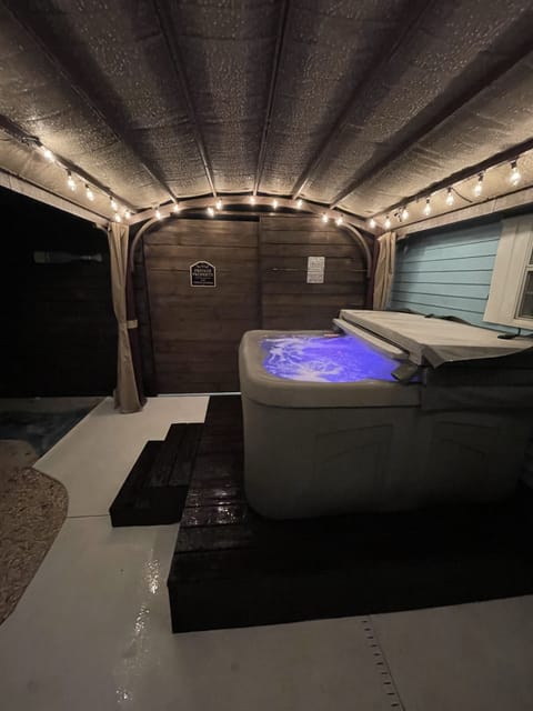 Your own privet spa!! cleaned and sanitized after every guest! 