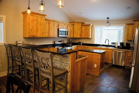 Fully stocked kitchen, great for family meals together.