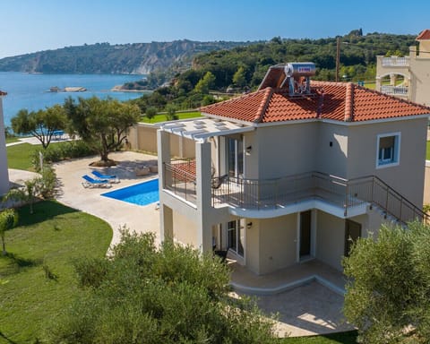 Kefalonian Emerald enjoys panoramic views of Mount Ainos and the Ionian Sea