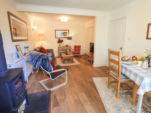 Cottage | Living area | DVD player