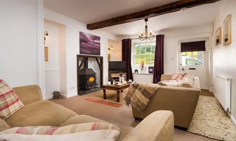 3 bedrooms, individually decorated, individually furnished, free WiFi