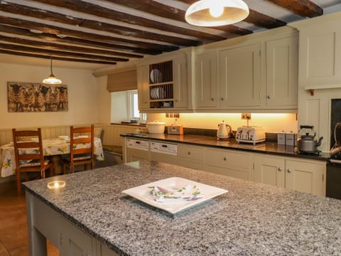 Fridge, dishwasher, cookware/dishes/utensils