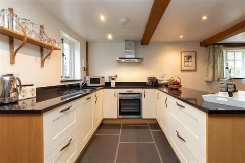 Fridge, dishwasher, cookware/dishes/utensils