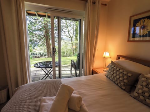 Cottage | 2 bedrooms, individually decorated, individually furnished, free WiFi