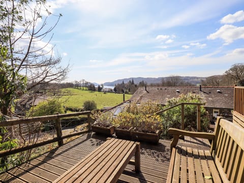 Cottage | Property grounds