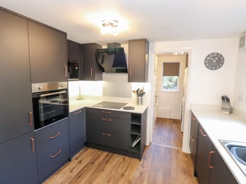 Fridge, dishwasher, electric kettle, toaster