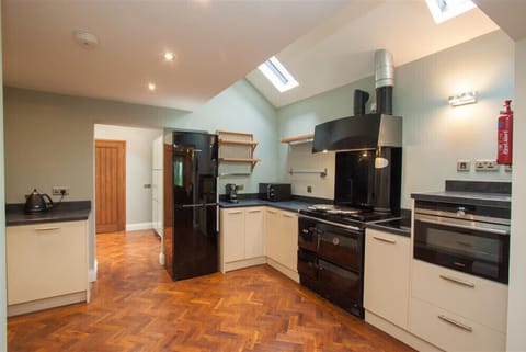 Fridge, dishwasher, cookware/dishes/utensils