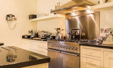 Fridge, dishwasher, cookware/dishes/utensils