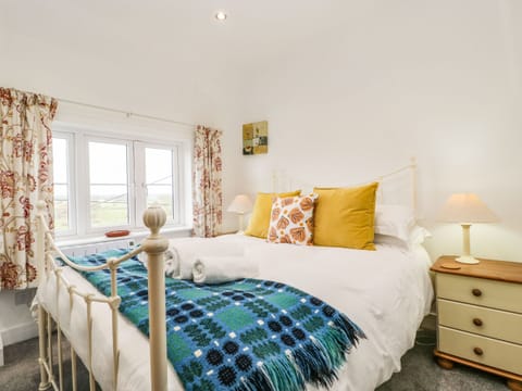 Cottage | 3 bedrooms, individually decorated, individually furnished, free WiFi