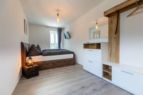 Standard Double Room | Free WiFi, bed sheets