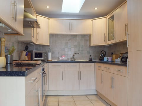 Well equipped kitchen | Lavender Cottage, Melmerby
