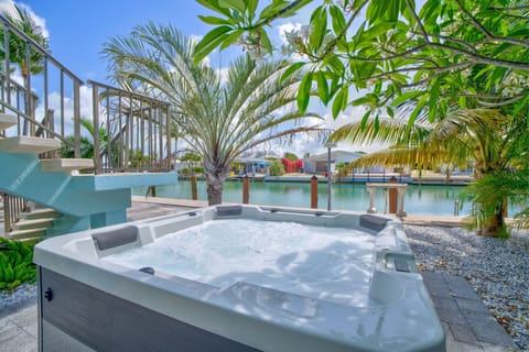 Brand new hot tub!