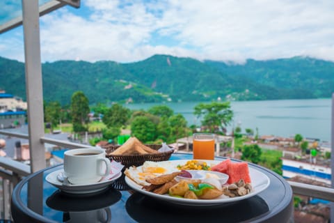 Breakfast meal