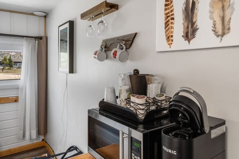 Coffee/Tea & Microwave