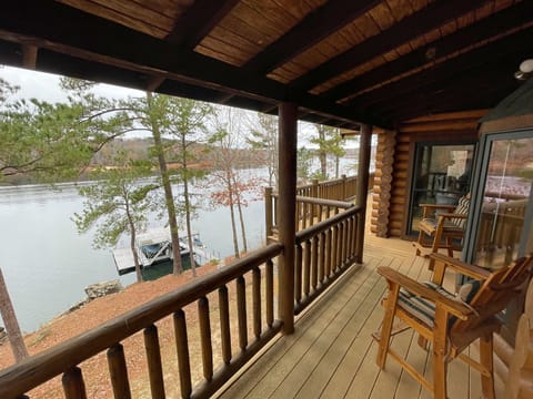 Great place to sit and enjoy the view of the lake with hardly a house to see.