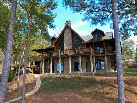 Smith Lake log home built for family retreats overlooking the National Forest.