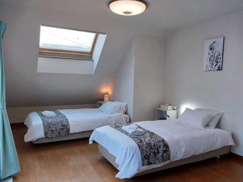 House, 3 Bedrooms | 3 bedrooms, iron/ironing board, free WiFi, bed sheets