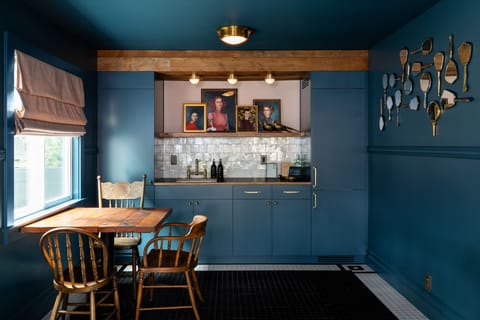 kitchenette
