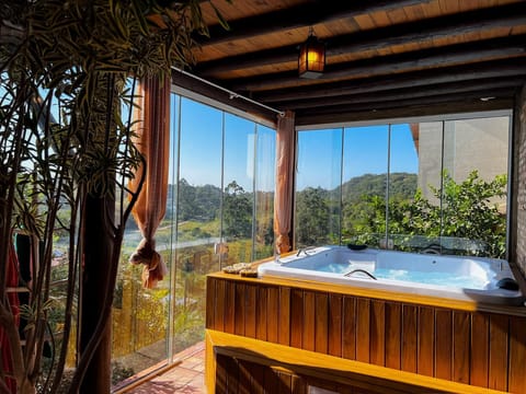 Luxury Bungalow, 1 Bedroom | Jetted tub