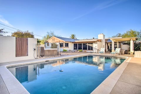 Tucson Vacation Rental | 3BR | 2BA | 2 Steps for Entry | 2,450 Sq Ft