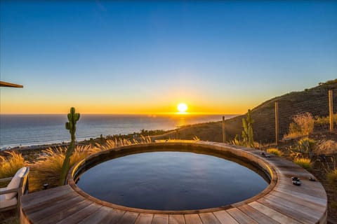 Cedar Spa Tub & Ocean Views