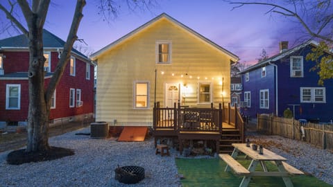 Welcome to our beach house! Enjoy our huge private backyard w/ tons of amenities