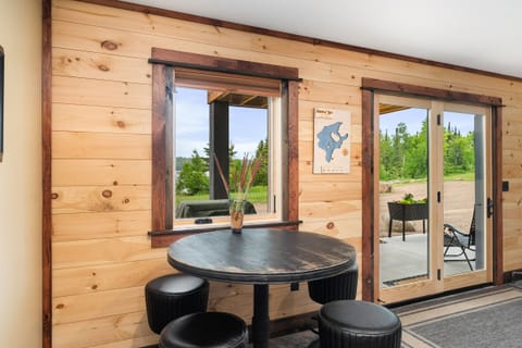 Dining Table with Walkout