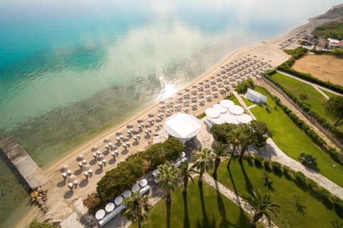 Private beach, sun loungers, beach umbrellas, beach towels