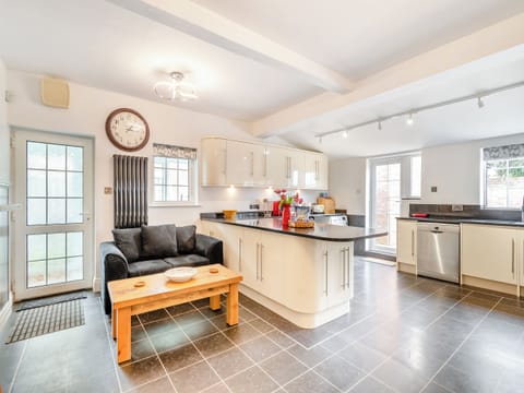 Kitchen | Northstead Lodge, Flamborough