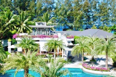 Apartment, 2 Bedrooms, Smoking, Private Pool | Beach