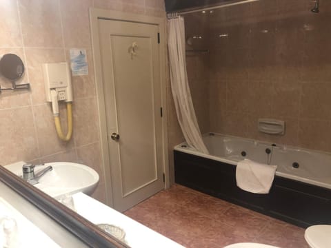 Shower, hair dryer, bathrobes, slippers