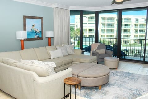 Welcome to #2205. Enjoy the great view of the bay from the comfort of the couch