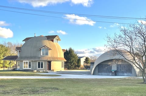 Monolithic Dome and garage