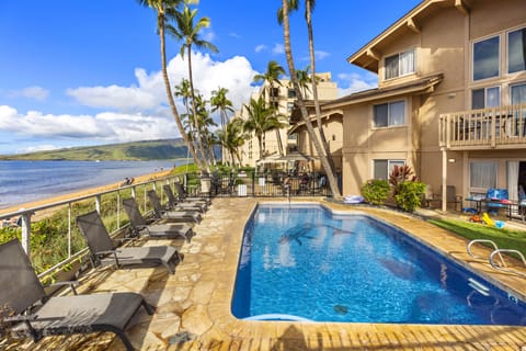 A refreshing oceanfront pool