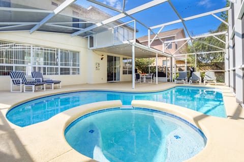 Pool & Spa