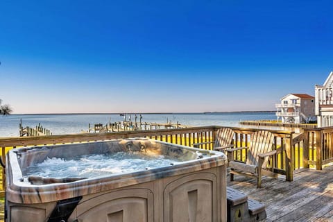 Hot Tub and Water View