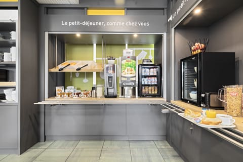 Daily buffet breakfast for a fee