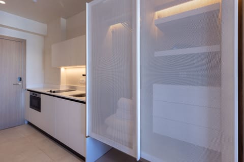 Studio, Sea View | In-room safe, free cribs/infant beds, free WiFi, bed sheets