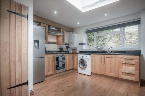 Church Terrace - 3 Bedroom Cottage - Saundersfoot (12760)