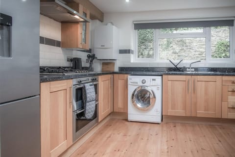 Church Terrace - 3 Bedroom Cottage - Saundersfoot (12757)