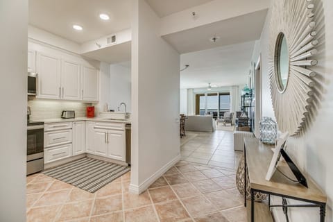 Beach Colony Tower 14B Entrance Hallway