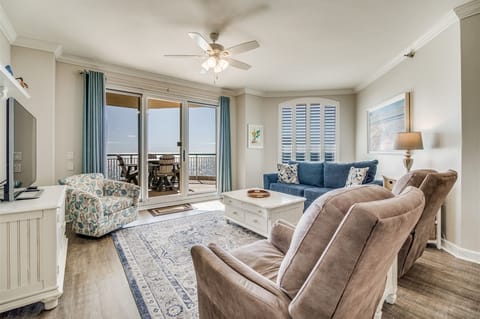 Beach Colony West PH3C Living Room and Beach View Balcony