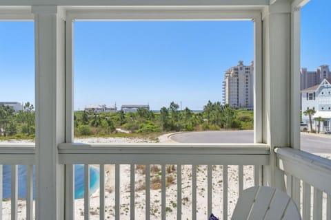 Kokomo- View from the Balcony