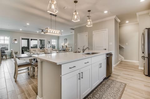 Lost Key The Happy Place Kitchen Counter and Sink