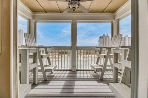 Lost Key The Happy Place Balcony